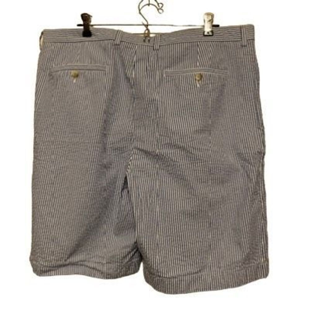 Cutter & Buck Size 38 Blue & White Striped Seersucker Shorts